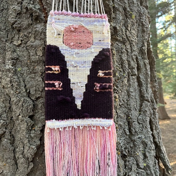 Handmade Weaving/ Wall hanging - Picture 8 of 11